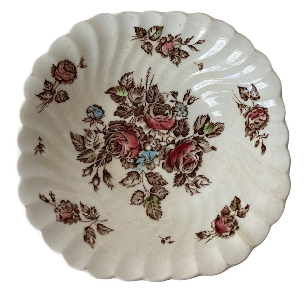 Johnson Bros Devon Sprays Soup Cereal Bowl Floral English Chippendale VTG 6"